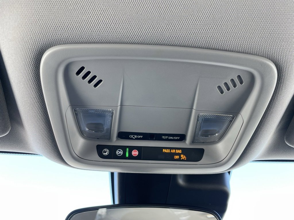 Used 2025 Chevrolet Malibu LT image 45