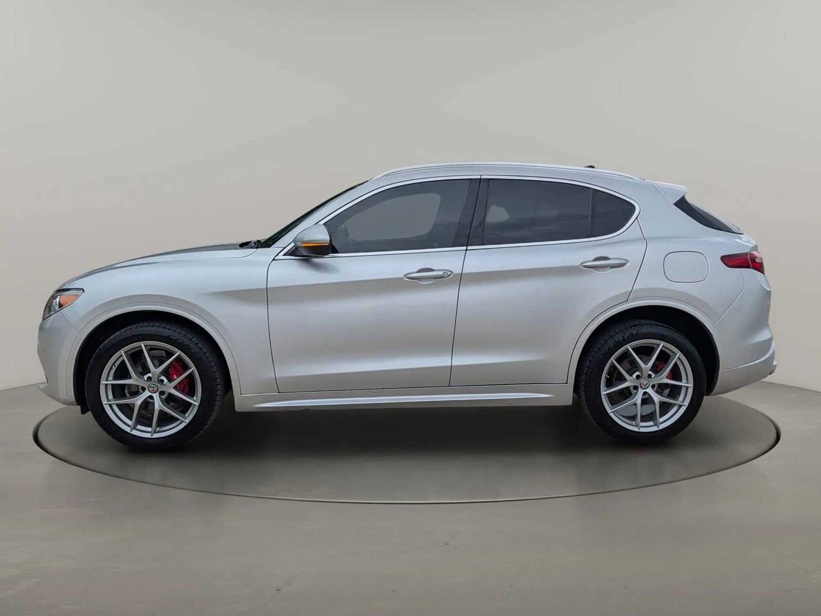 Used 2020 Alfa Romeo Stelvio Ti AWD/4WD image 8