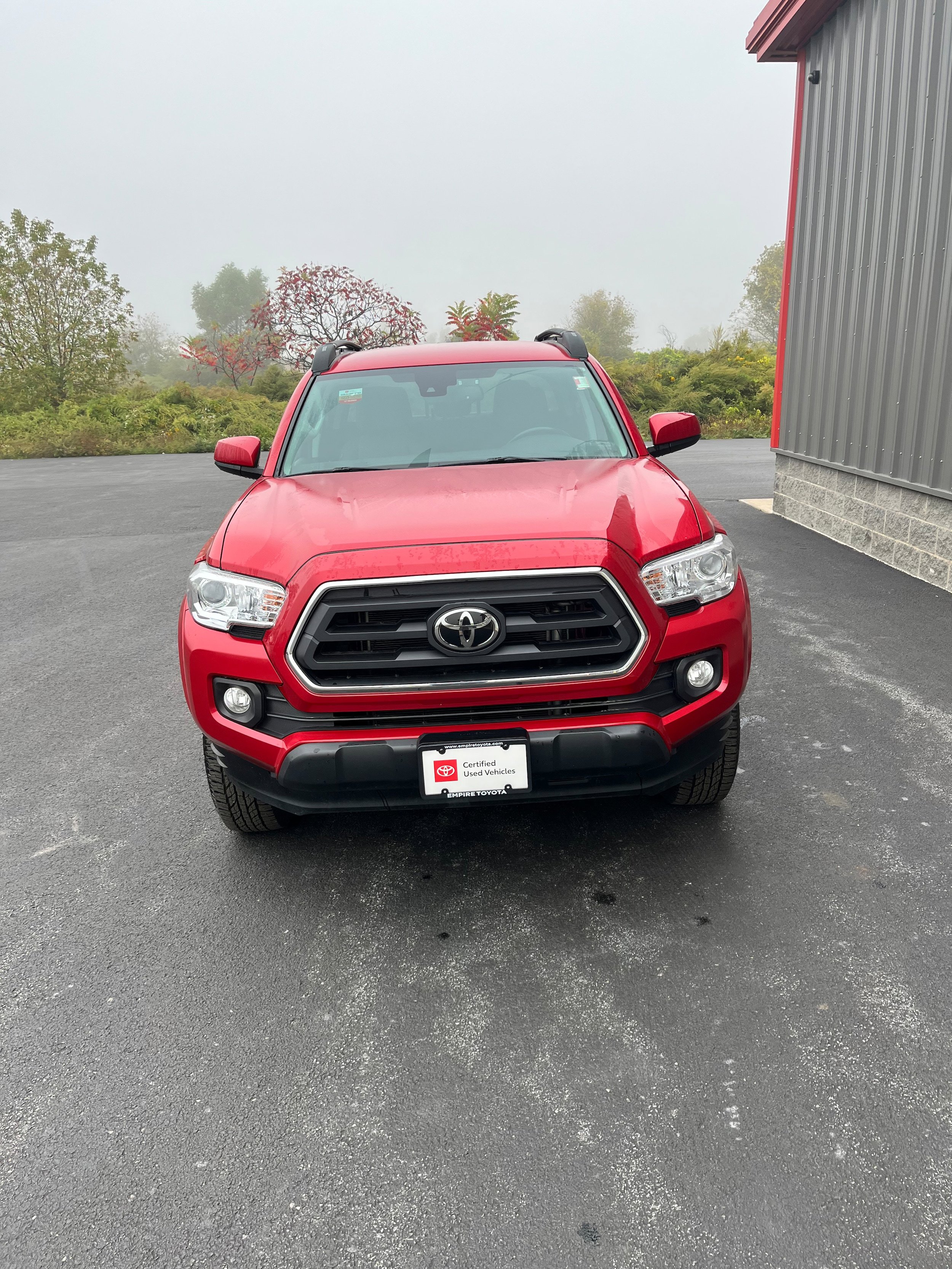 Certified 2022 Toyota Tacoma SR5 AWD/4WD image 3