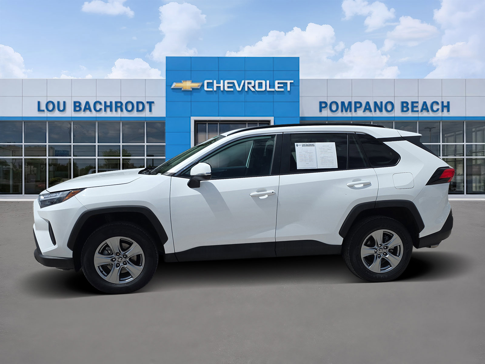 Used 2024 Toyota RAV4 XLE image 4