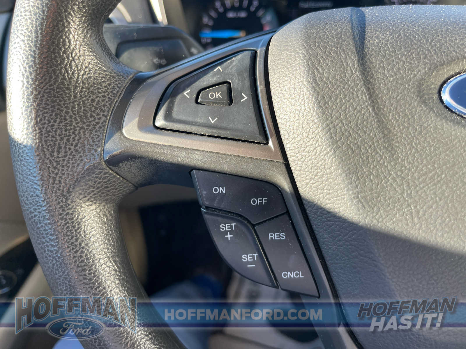 Used 2015 Ford Fusion SE FWD image 12