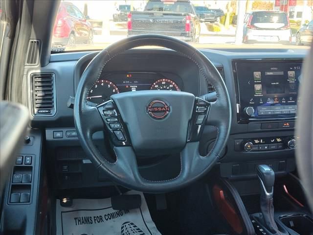 Used 2022 Nissan Frontier Pro-X image 9