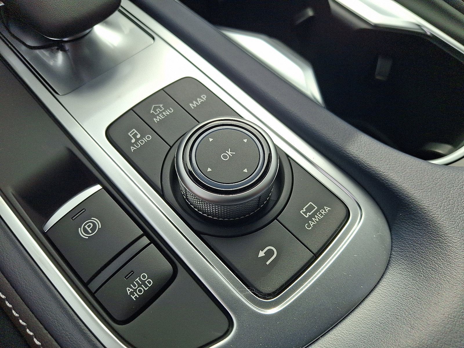 New 2026 INFINITI QX60 Sport w/ Dark Cargo Package image 17