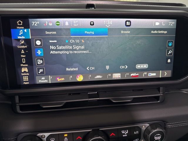 Used 2025 Jeep Wrangler Sahara image 20