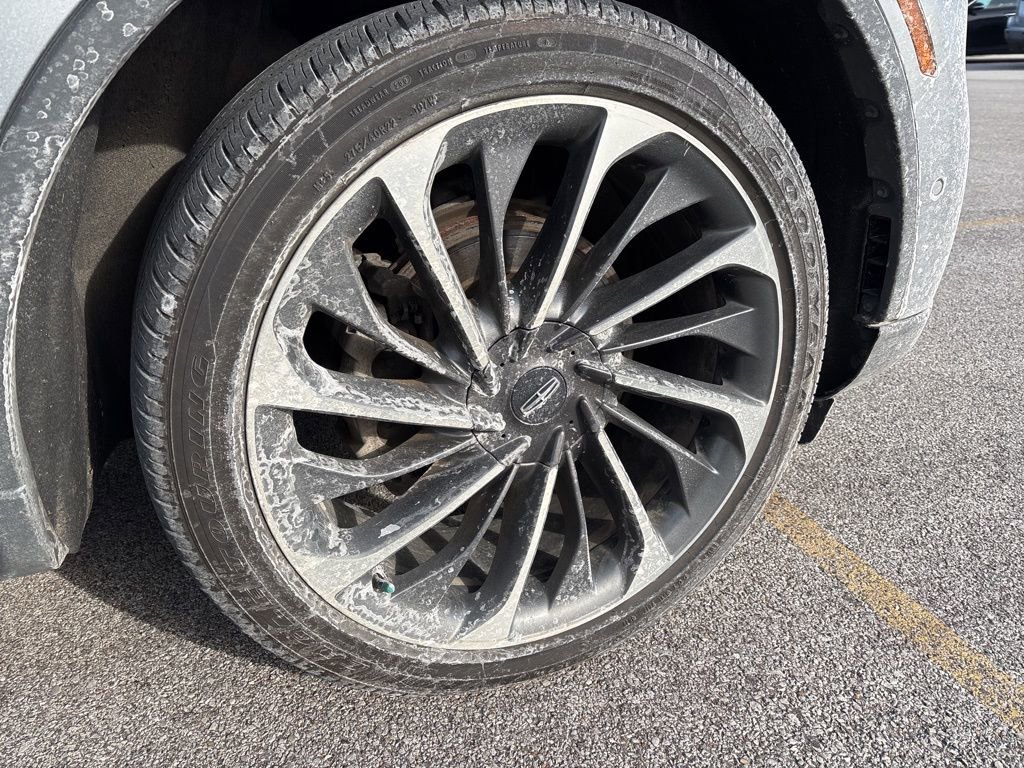 Used 2021 Lincoln Aviator Reserve w/ Equipment Group 202A image 7