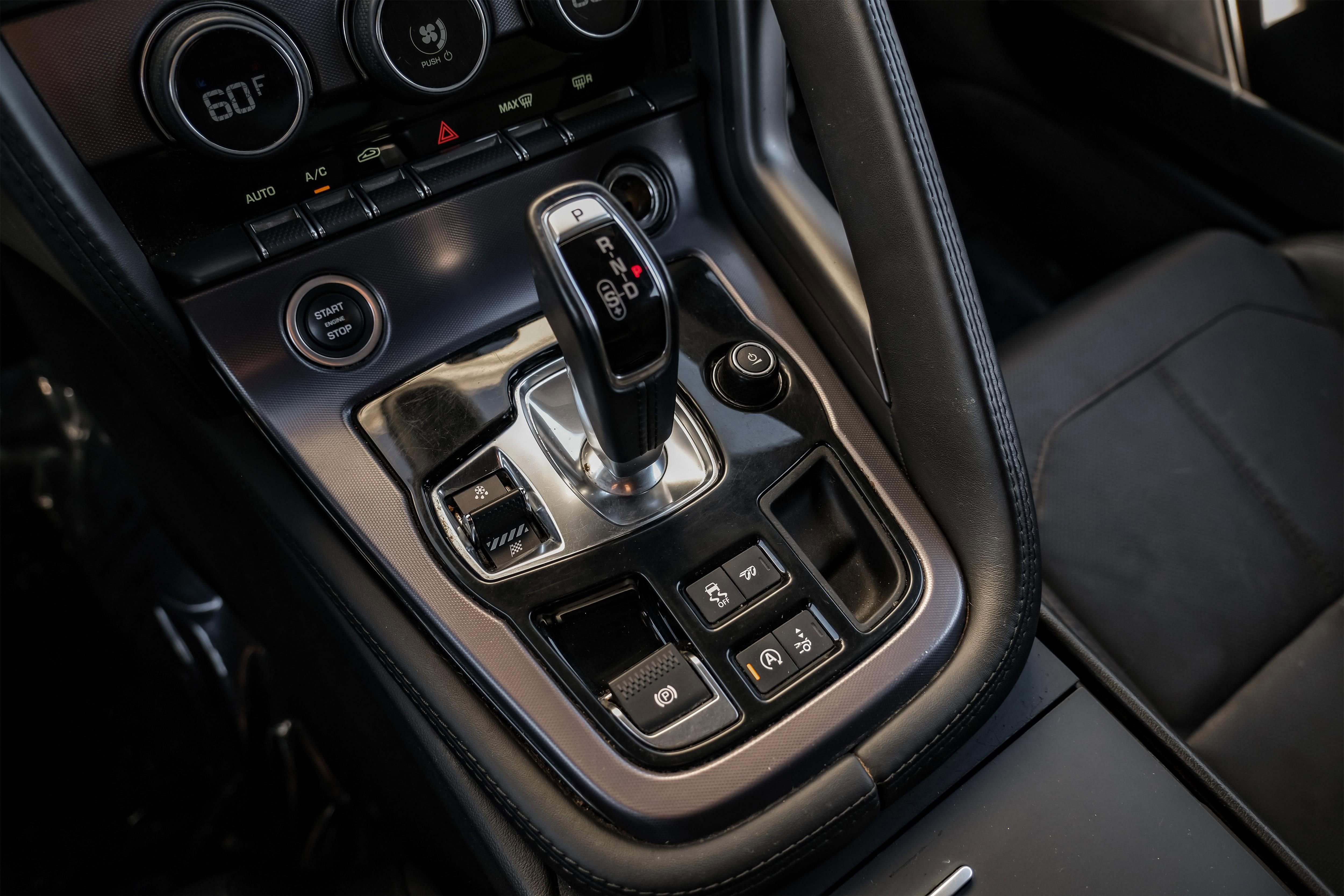 Used 2021 Jaguar F-TYPE Coupe image 23