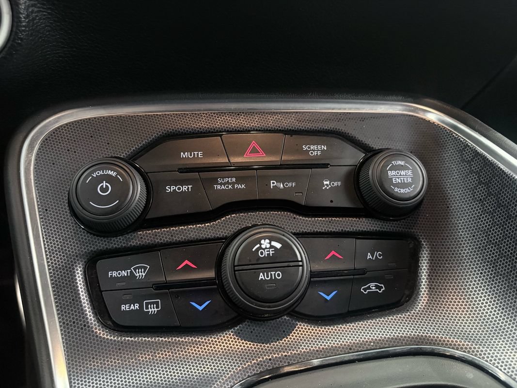Used 2018 Dodge Challenger GT AWD/4WD image 28