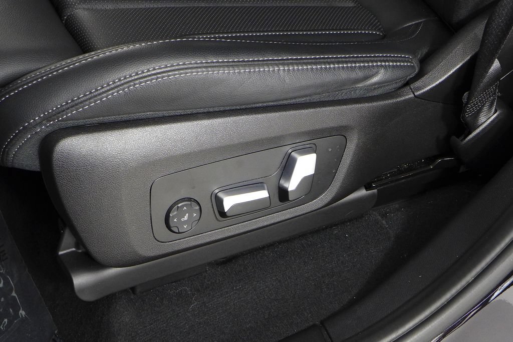 Used 2023 BMW X4 xDrive30i w/ Premium Package AWD/4WD image 23