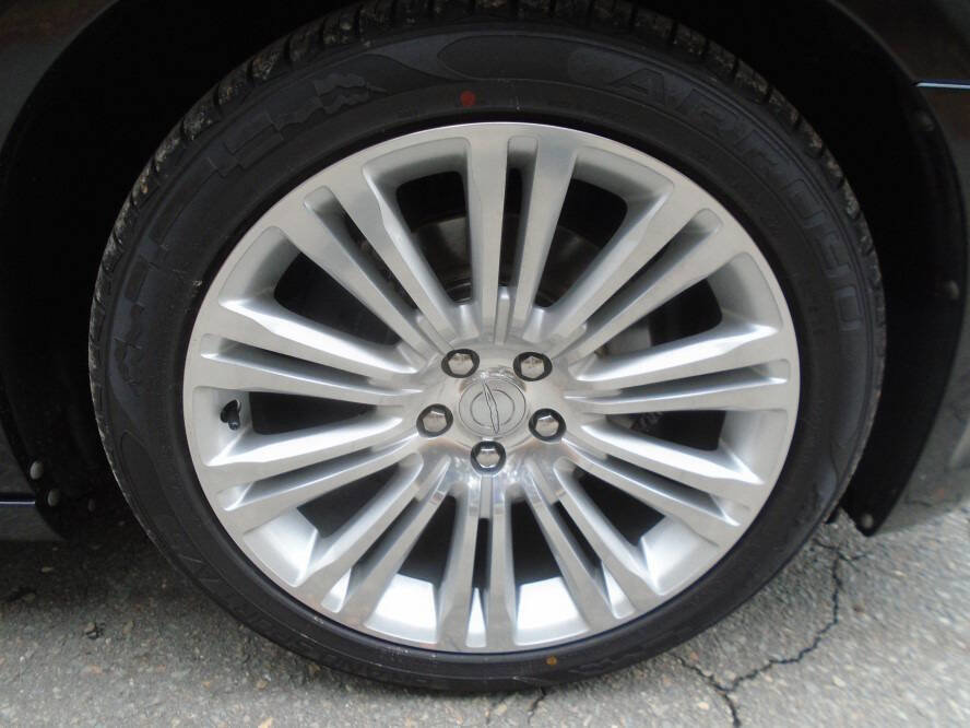 Used 2013 Chrysler 300 C w/ Harman Kardon Audio Group image 35