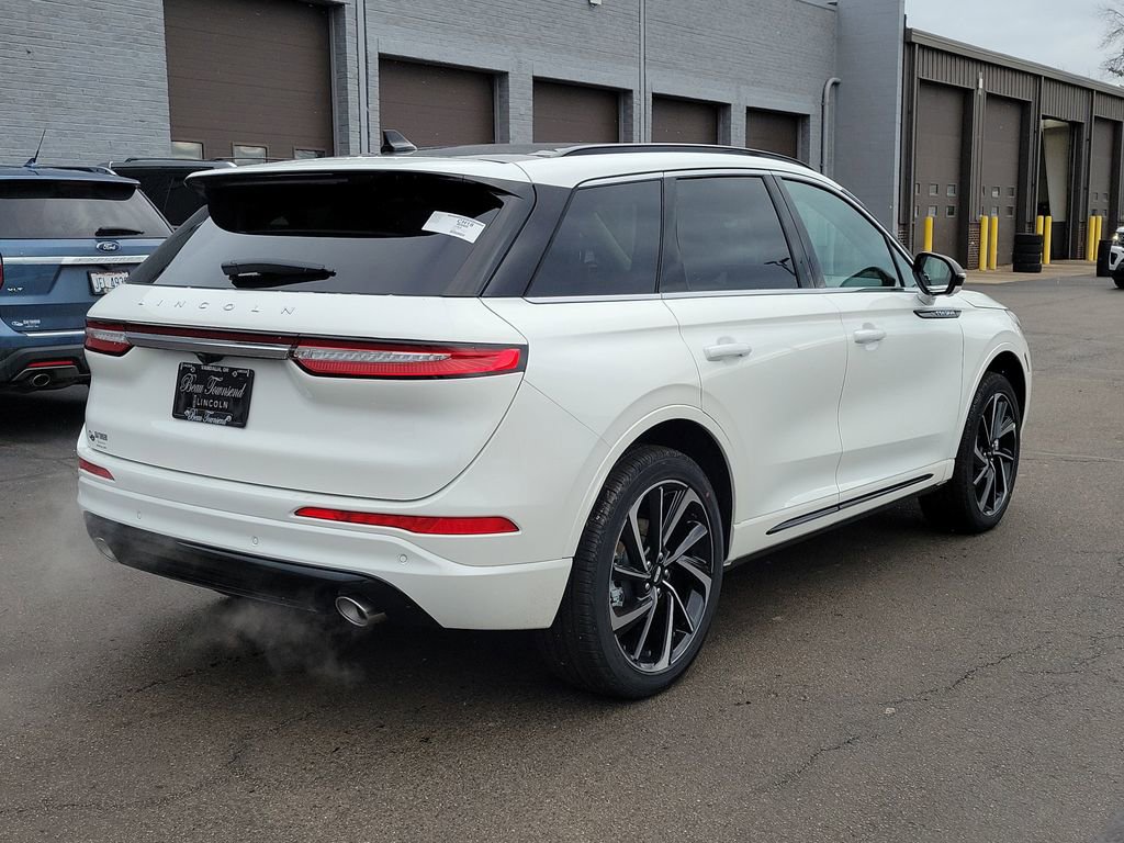 New 2026 Lincoln Corsair Grand Touring image 4