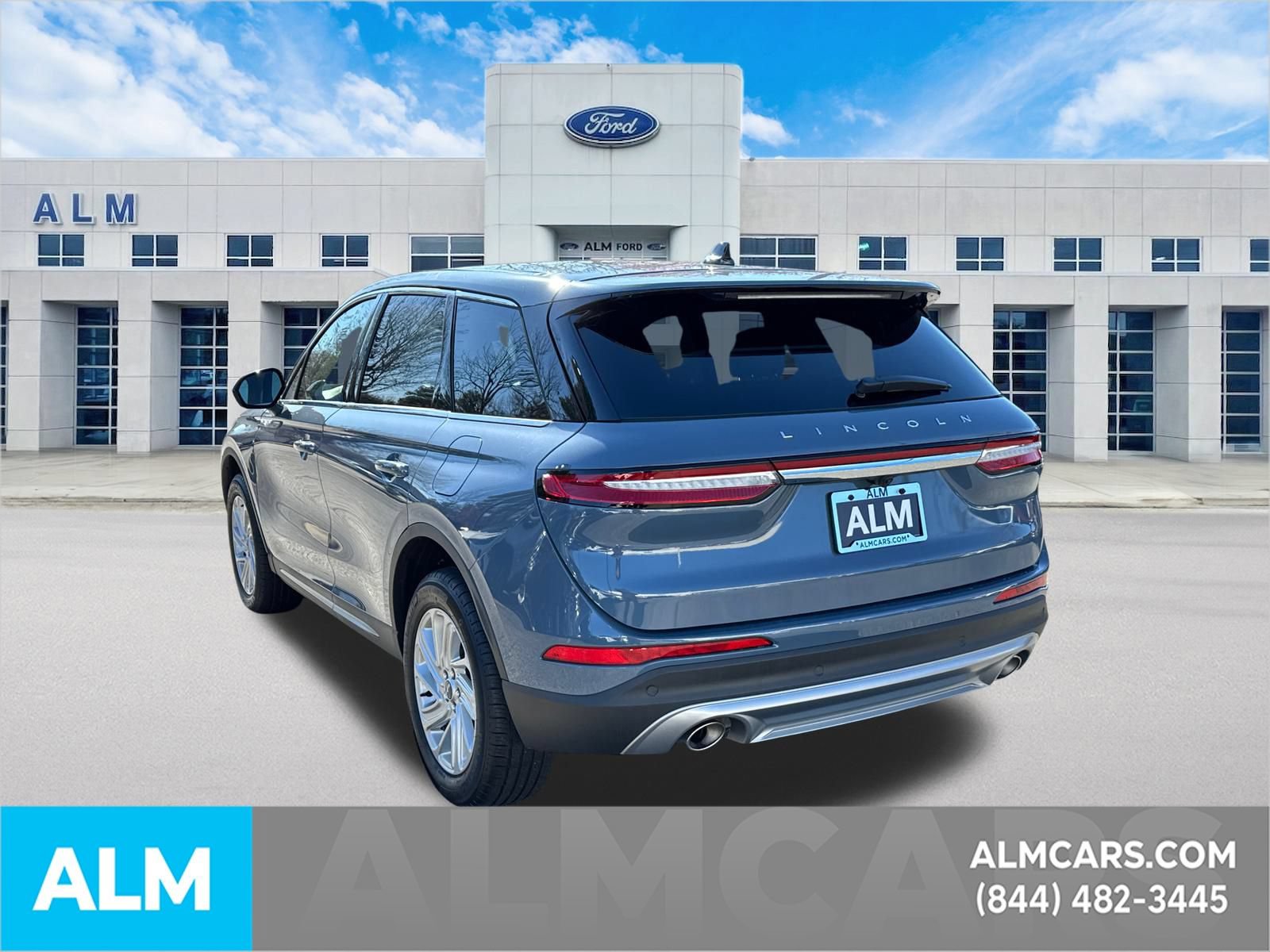 Used 2024 Lincoln Corsair AWD image 8