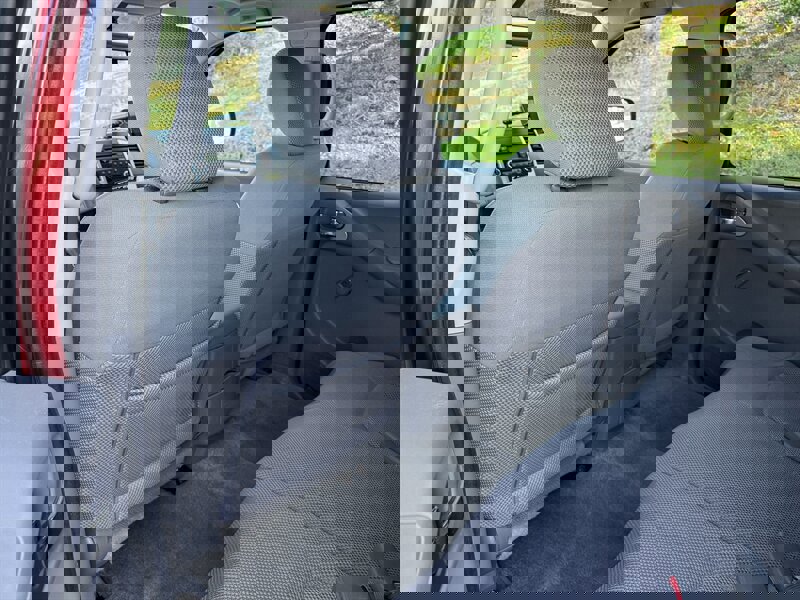 Used 2015 Nissan Frontier S image 22