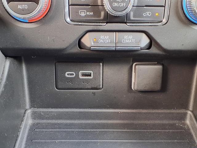 Used 2024 GMC Yukon SLE w/ Gmc Pro Safety Plus Package RWD image 8