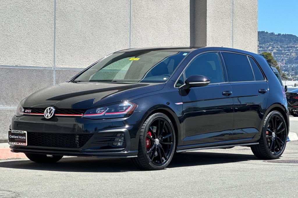 Used 2018 Volkswagen GTI SE FWD image 8