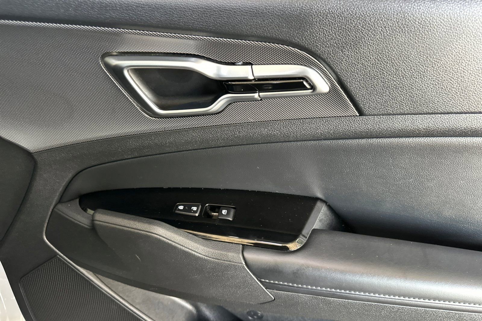 Certified 2023 Kia Sportage SX image 19