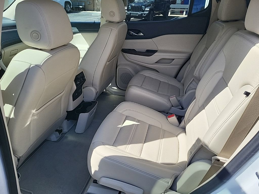 Used 2023 GMC Acadia Denali w/ Denali Technology Package image 14