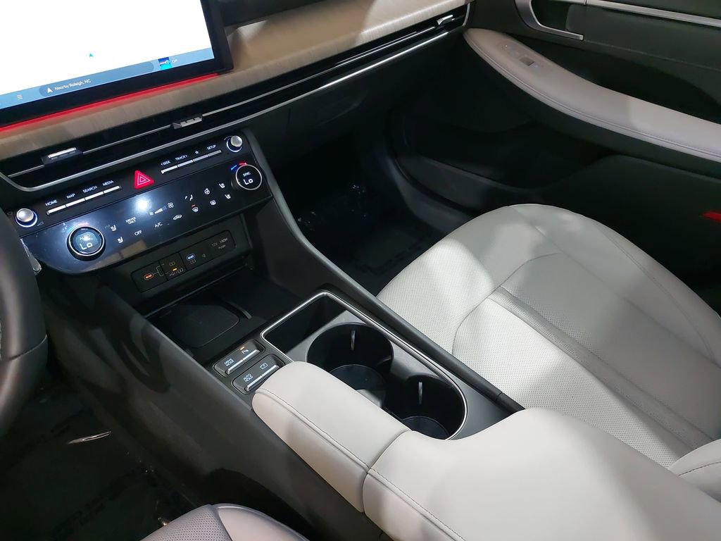 Certified 2025 Hyundai Sonata Limited image 26