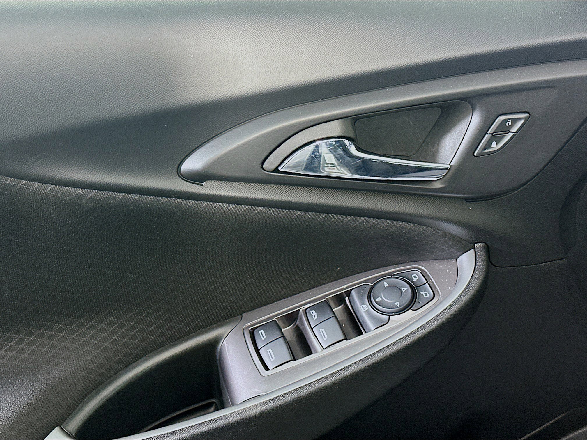 Used 2024 Chevrolet Malibu LT image 15