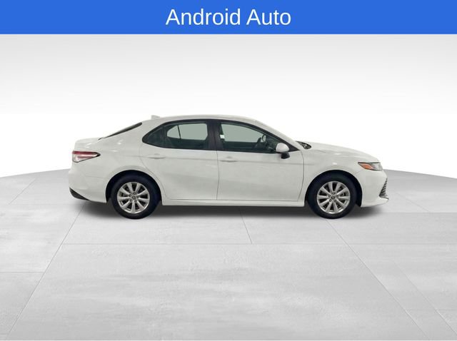 Used 2025 Toyota Camry LE image 8