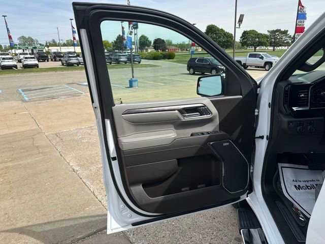Used 2024 Chevrolet Silverado 1500 LTZ AWD/4WD image 13