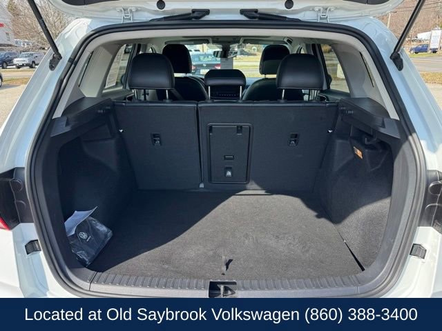 Certified 2023 Volkswagen Taos SE w/ Panoramic Sunroof Package image 17