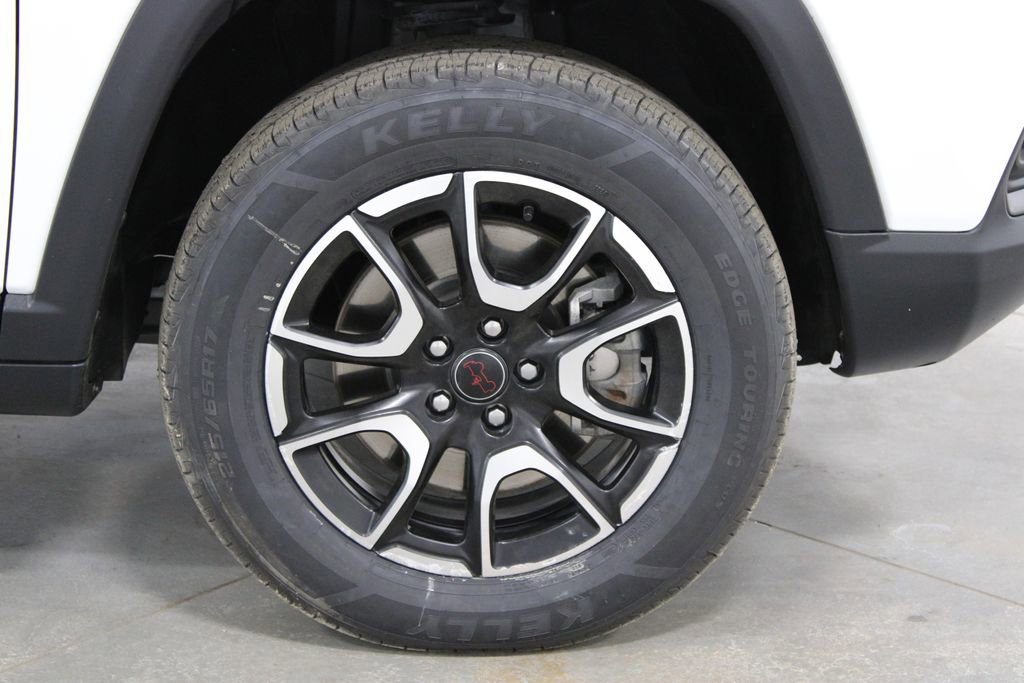 Used 2025 Jeep Compass Trailhawk image 12