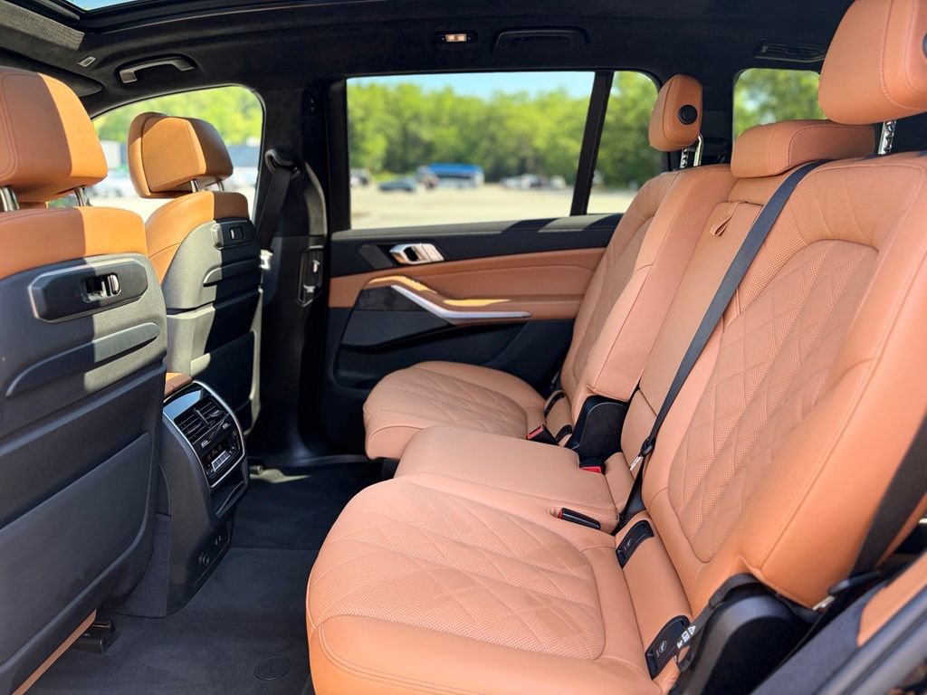 Certified 2024 BMW X7 xDrive40i w/ Executive Package AWD/4WD image 24