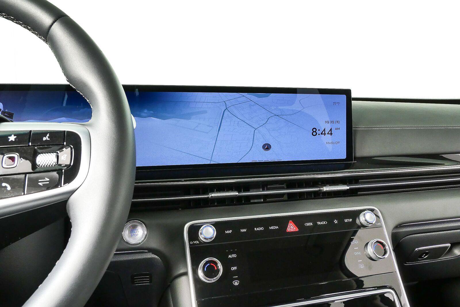 Used 2025 Genesis GV80 2.5T AWD/4WD image 12