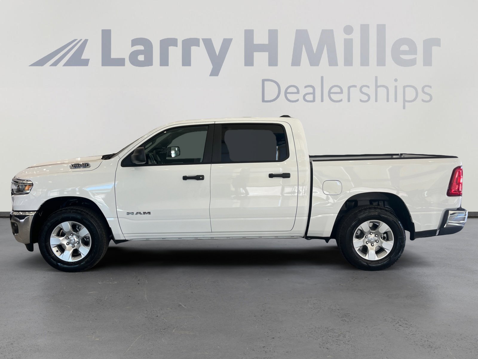 New 2025 RAM 1500 Big Horn image 2