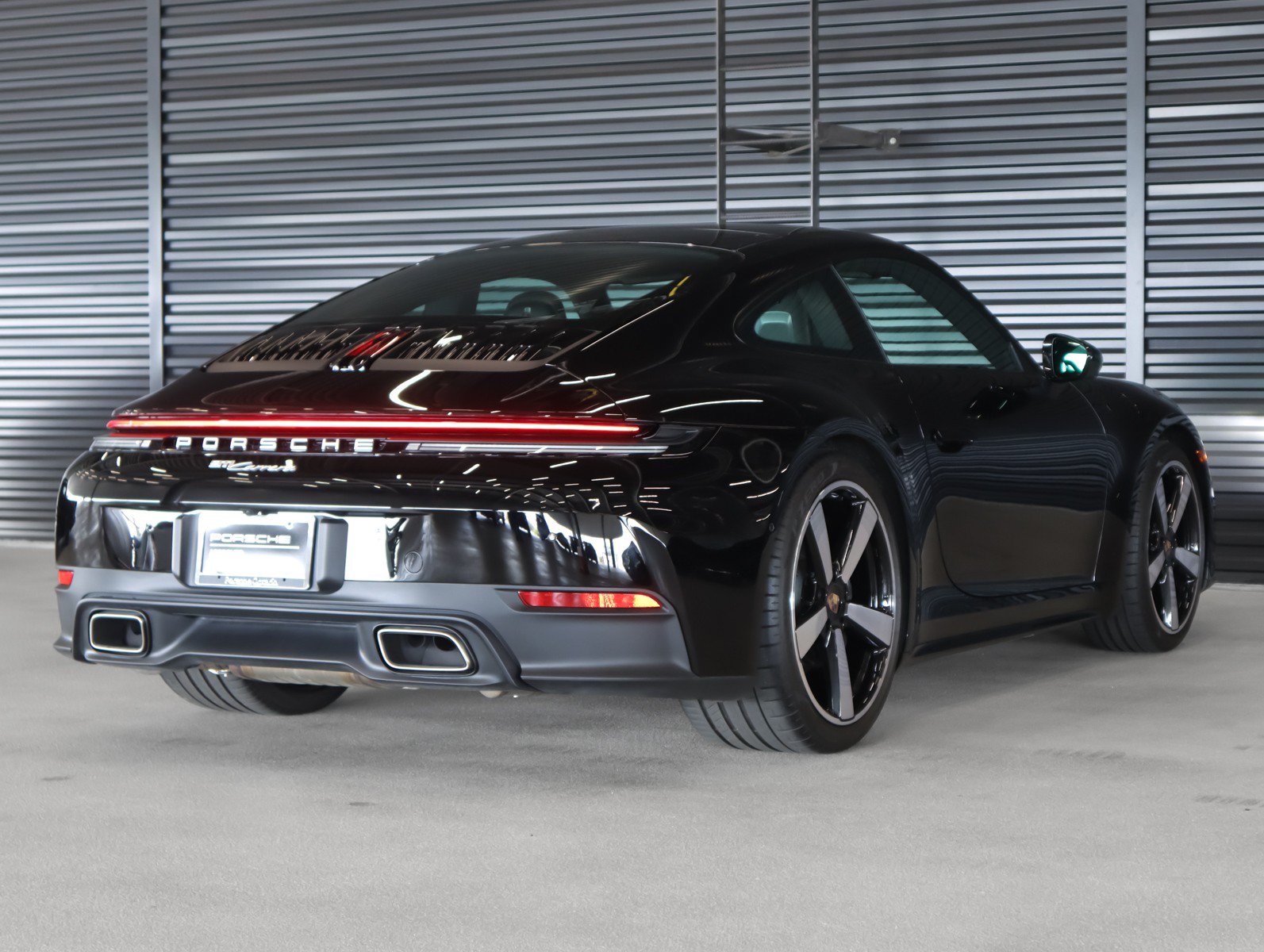Certified 2025 Porsche 911 Carrera RWD image 10