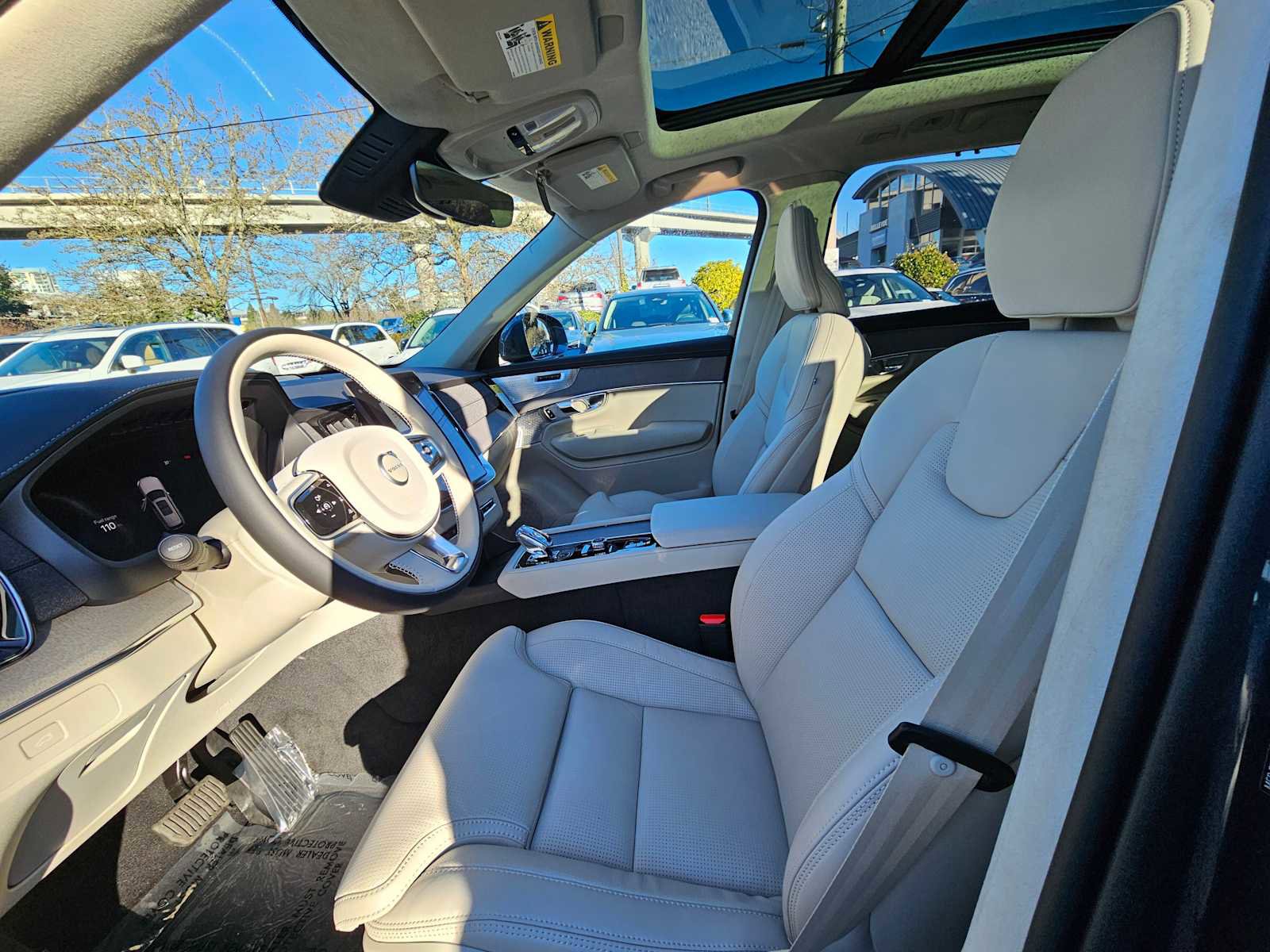 New 2025 Volvo XC90 B6 Ultra image 23