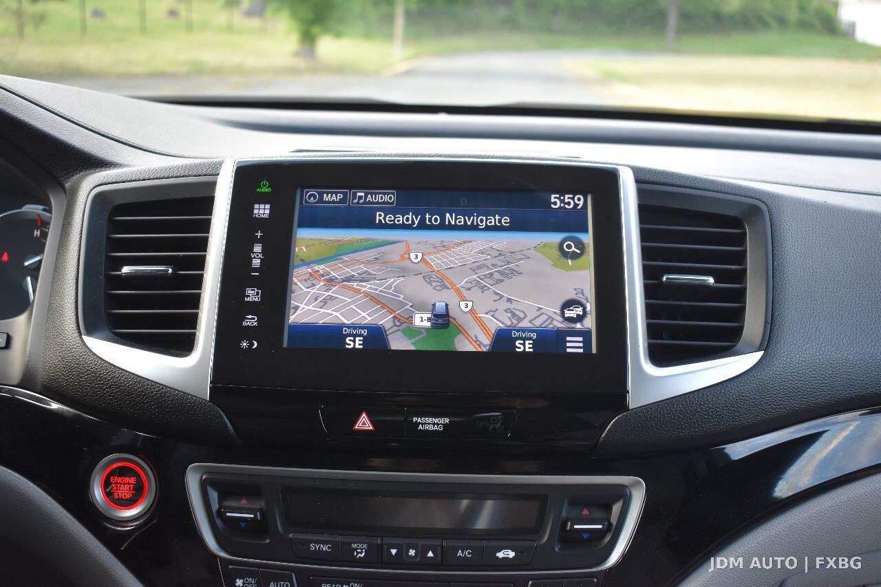 Used 2016 Honda Pilot Touring image 29