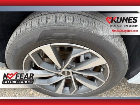 Used 2023 Audi Q5 2.0T Premium w/ Convenience Package AWD/4WD image 16