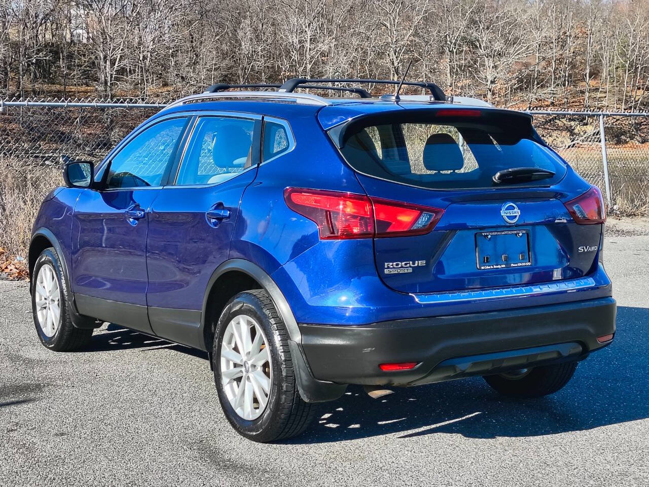 Used 2018 Nissan Rogue Sport SV w/ SV Technology Package image 5