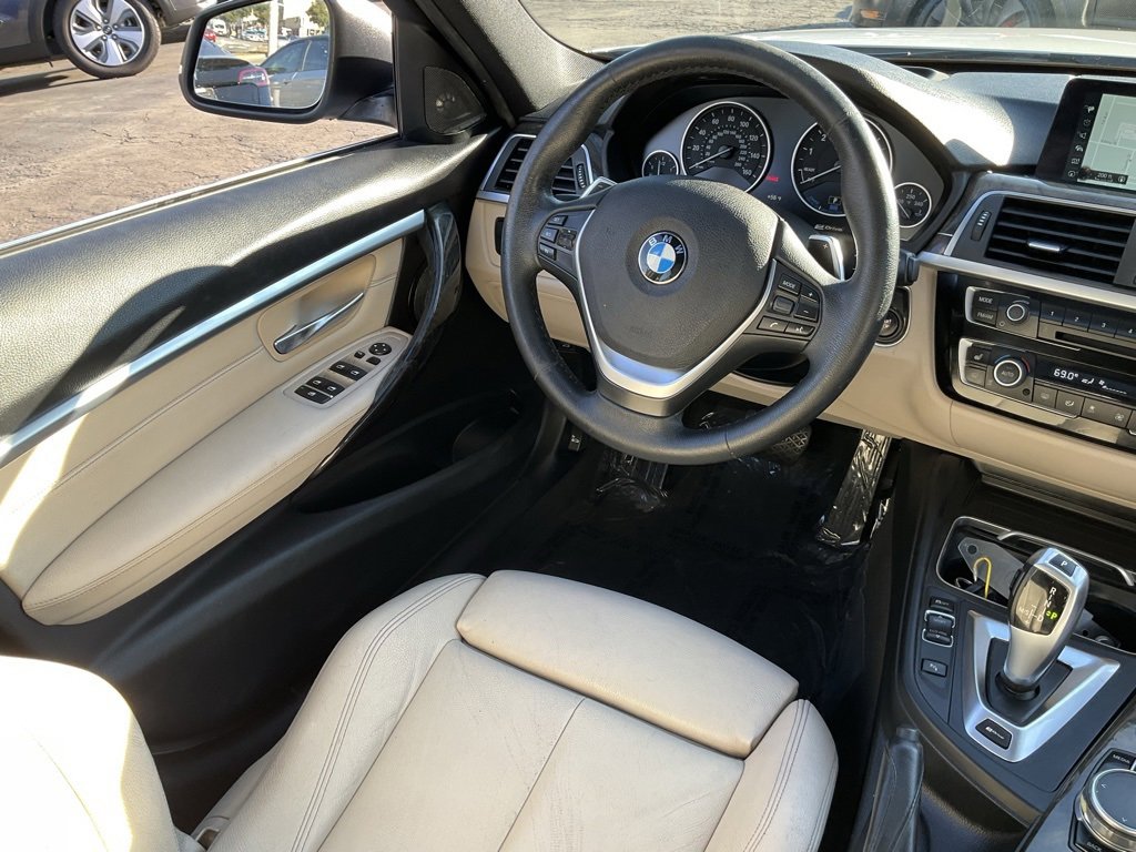 Used 2017 BMW 330e image 35