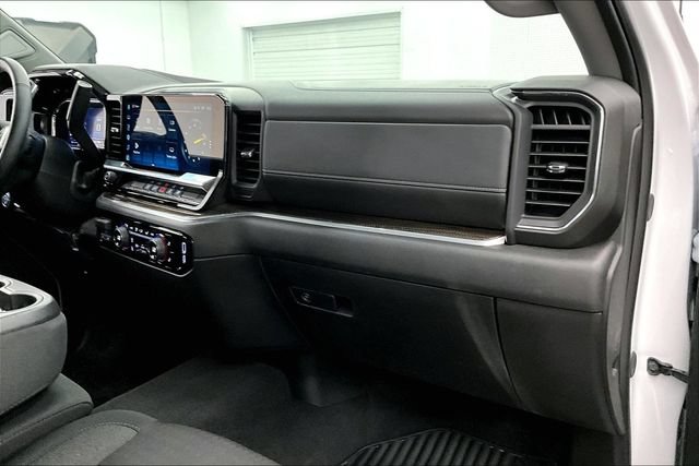 Used 2025 Chevrolet Silverado 2500 LT w/ Convenience Package AWD/4WD image 19