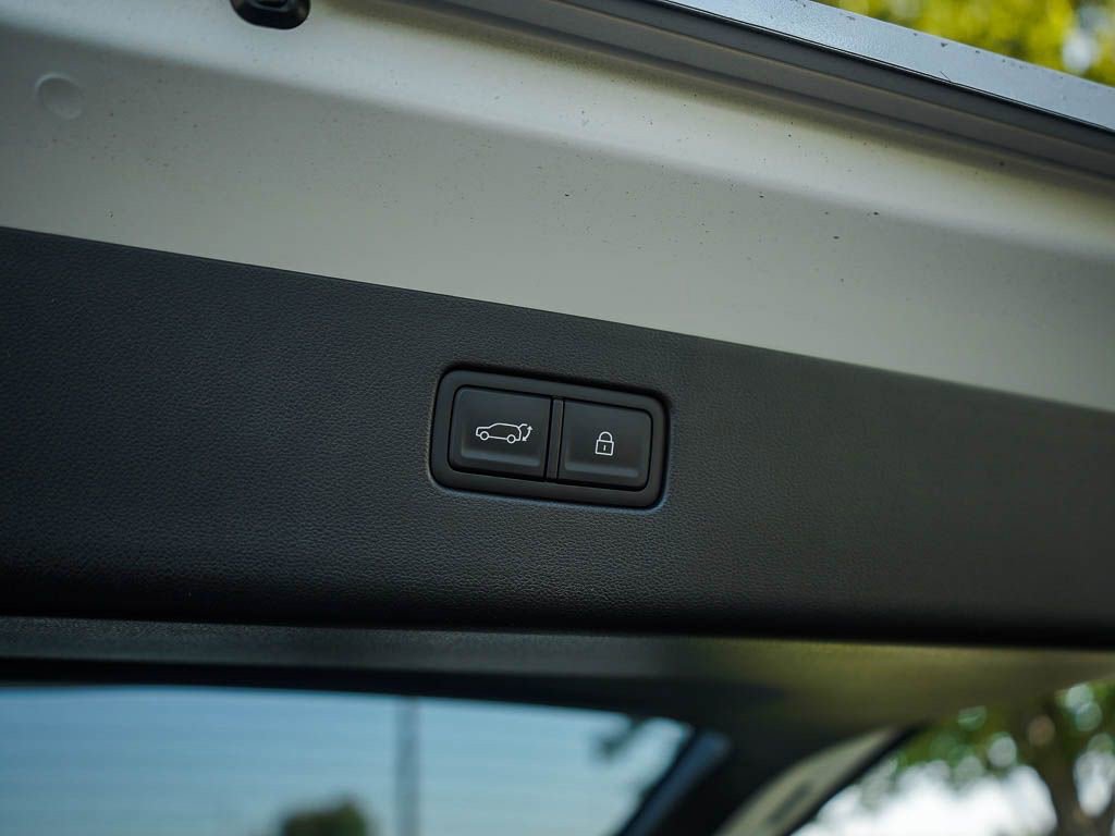 New 2026 Hyundai Ioniq 9 S image 9