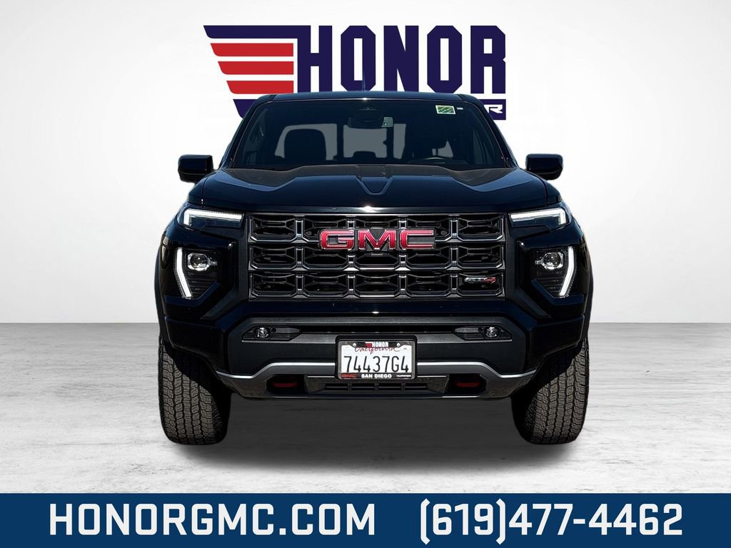 Used 2025 GMC Canyon AT4 image 8