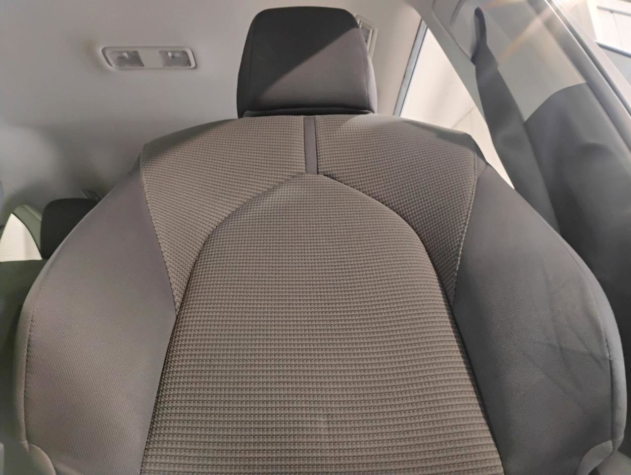 Used 2021 Toyota Highlander L image 43