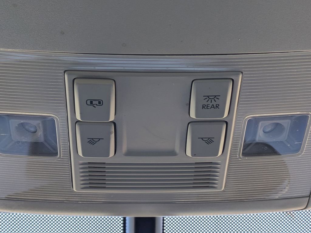 Used 2022 Volkswagen Atlas SE image 25