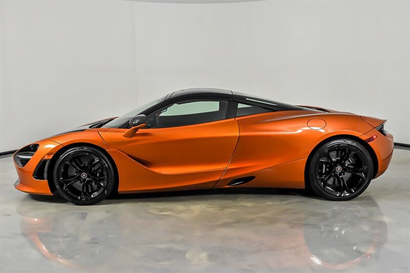 Used 2018 McLaren 720S Performance RWD image 11