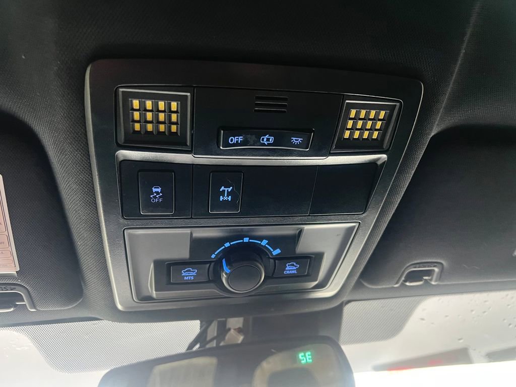 Used 2019 Toyota Tacoma TRD Off-Road w/ Technology Package image 20