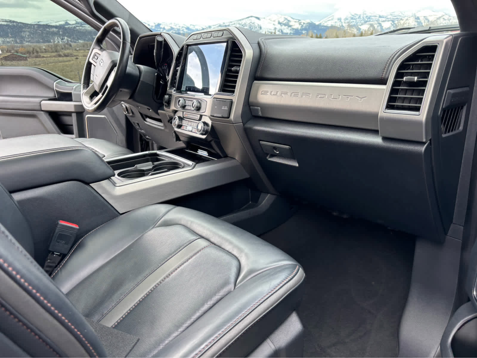 Used 2022 Ford F350 Platinum image 22