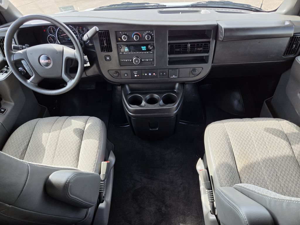 Used 2025 GMC Savana 3500 LT w/ LT Preferred Equipment Group RWD image 12