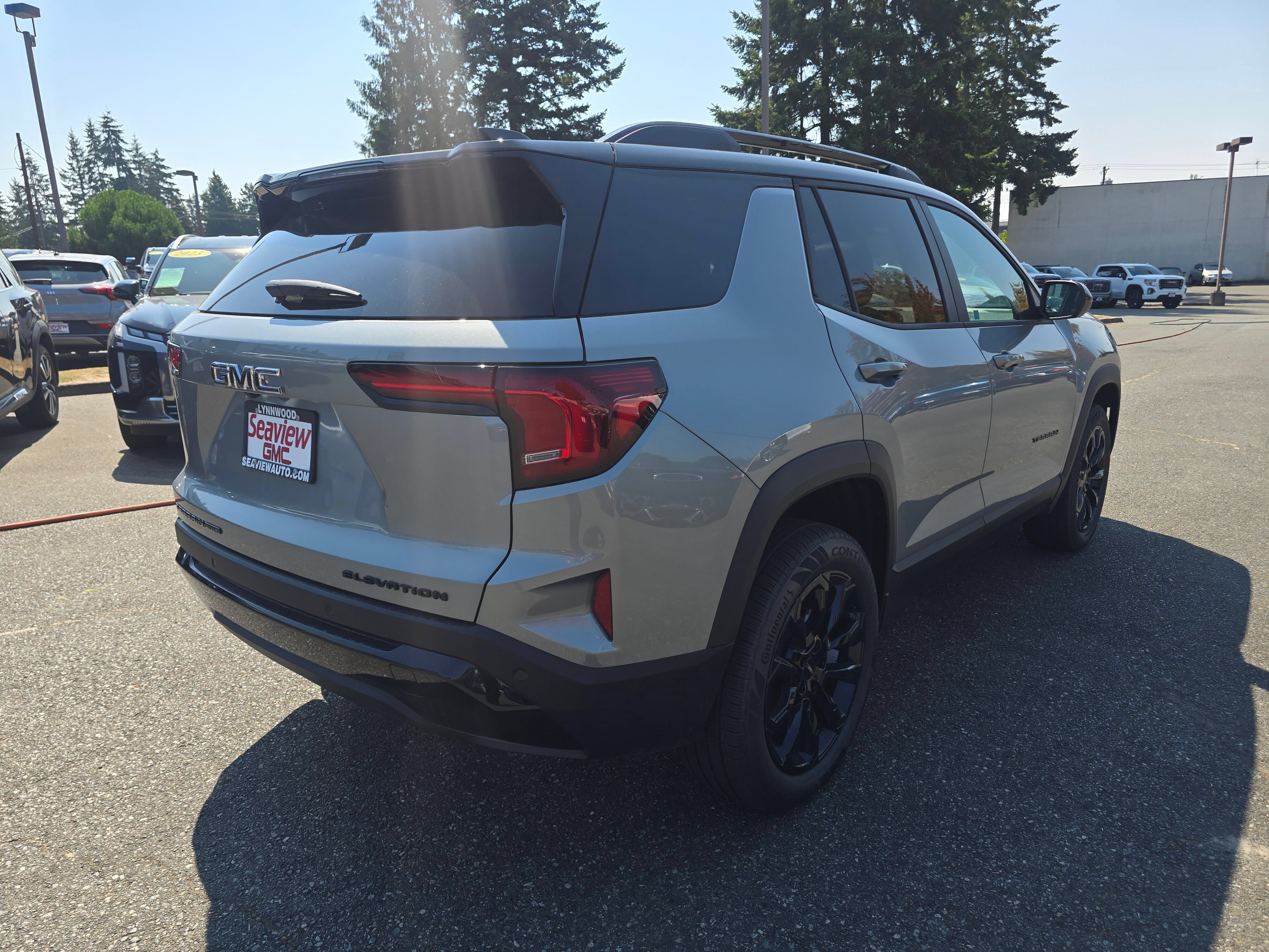 New 2026 GMC Terrain Elevation w/ Elevation Premium Package AWD/4WD image 7