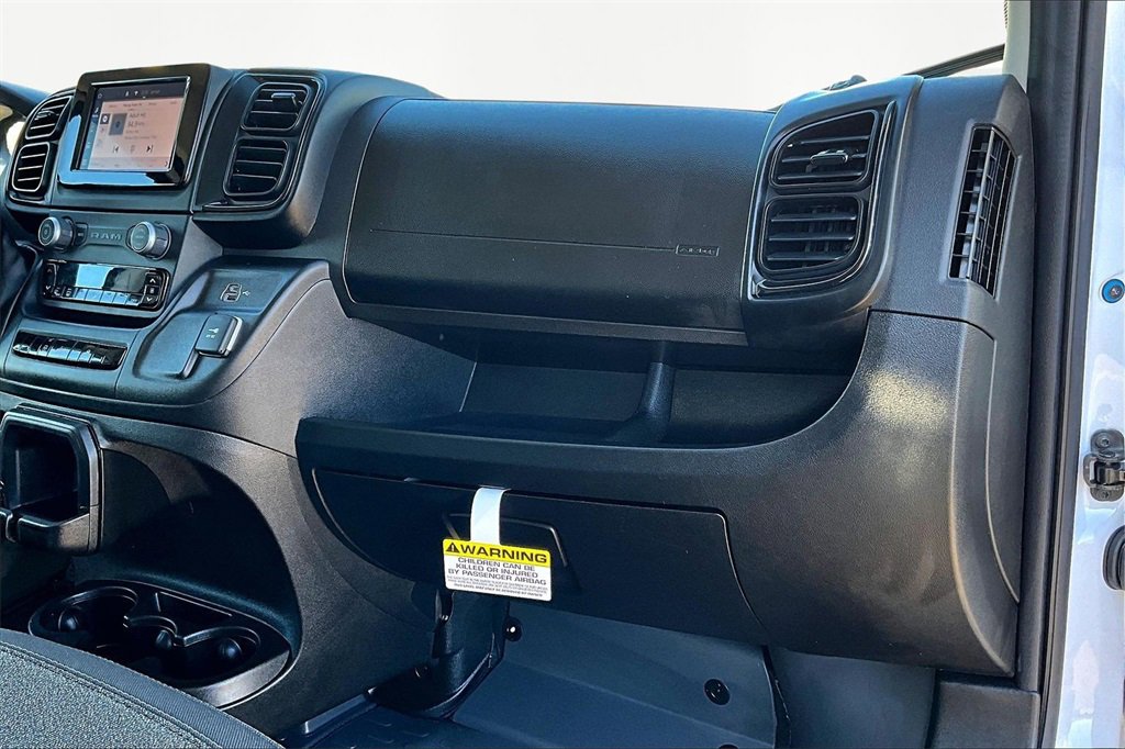 Used 2024 RAM ProMaster 2500 w/ Convenience Group image 15