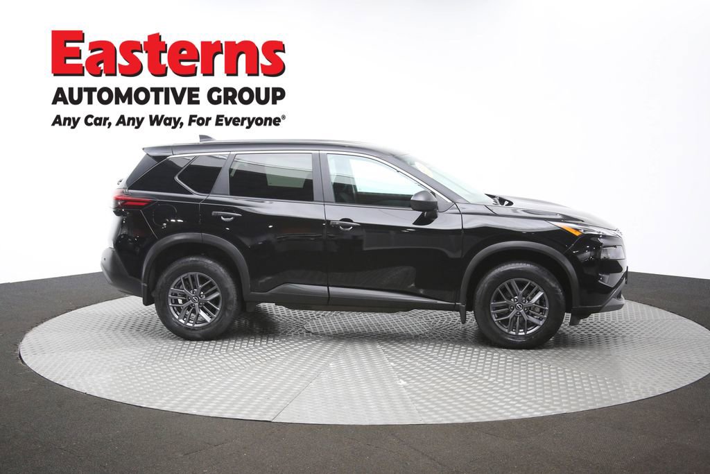 Used 2023 Nissan Rogue S AWD/4WD image 46