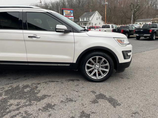 Used 2016 Ford Explorer Limited image 10