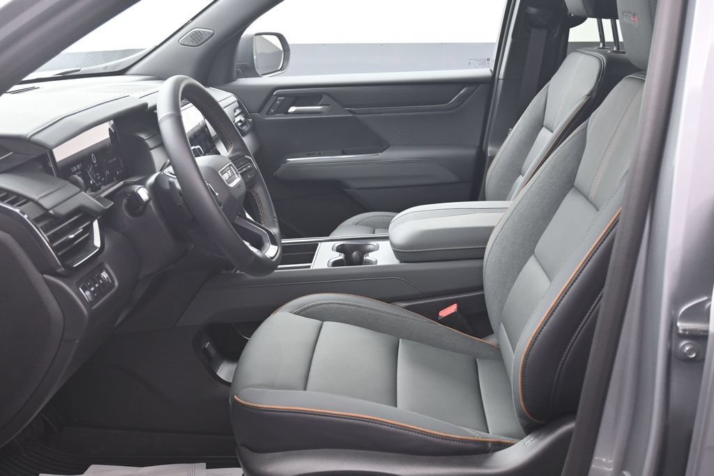Used 2026 GMC Acadia AT4 w/ Luxury Package AWD/4WD image 10