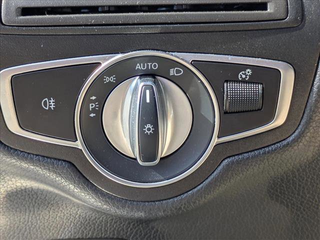 Used 2020 Mercedes-Benz GLC 300 4MATIC image 12